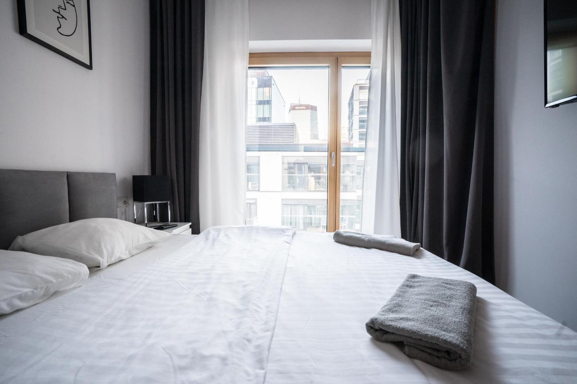 Apartment Vipwarsawapartments Amber Mennica *