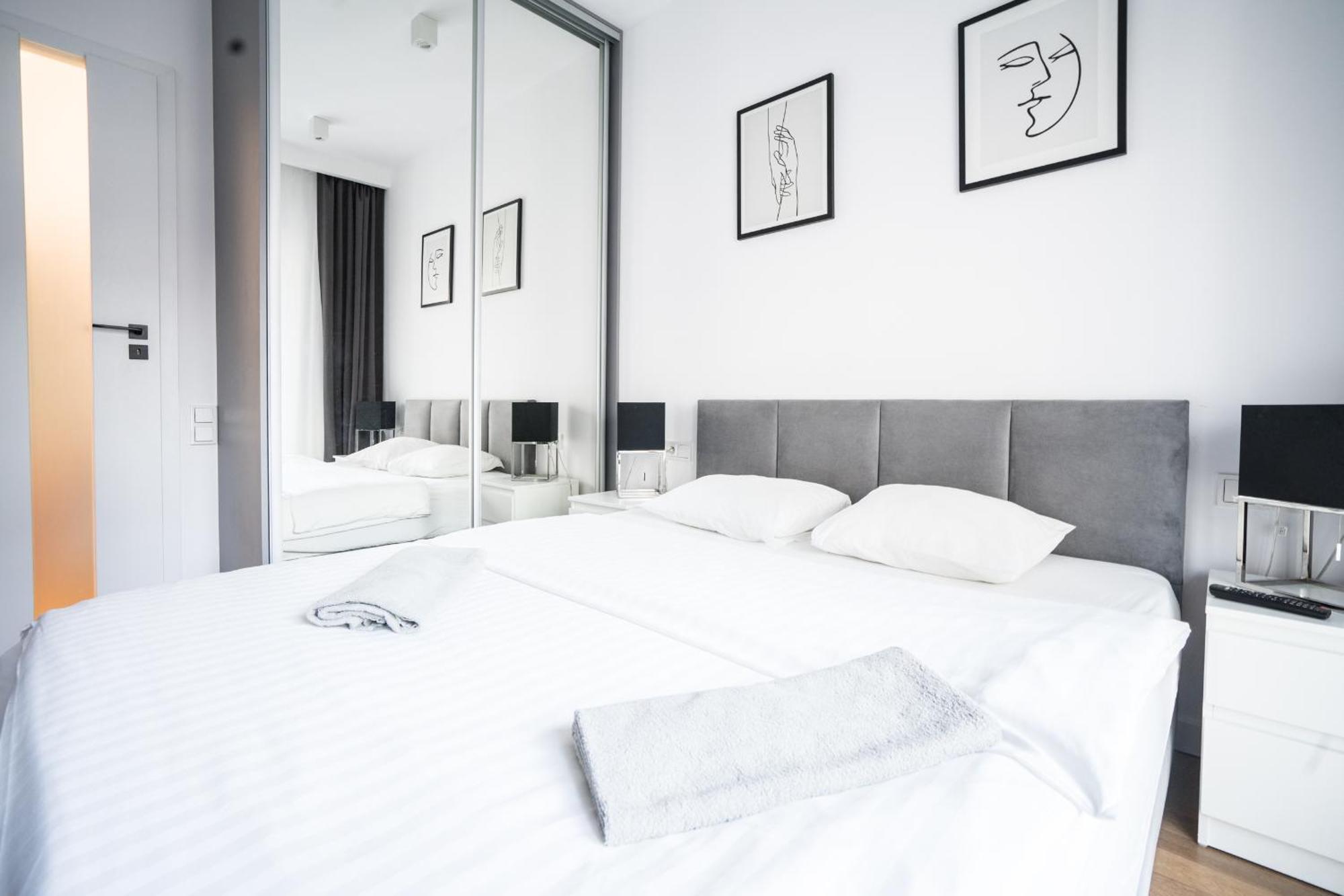 Apartment Vipwarsawapartments Amber Mennica Warsaw