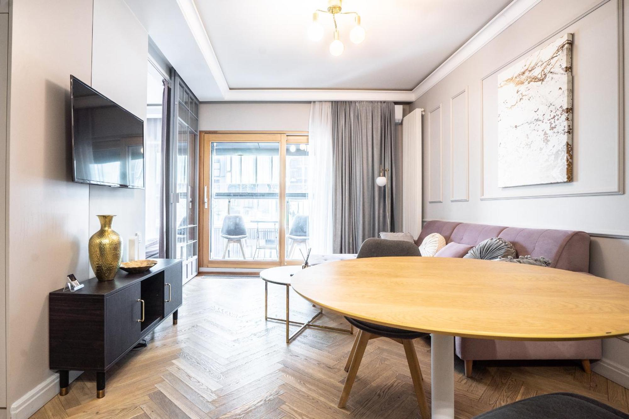 Apartment Vipwarsawapartments Amber Mennica *